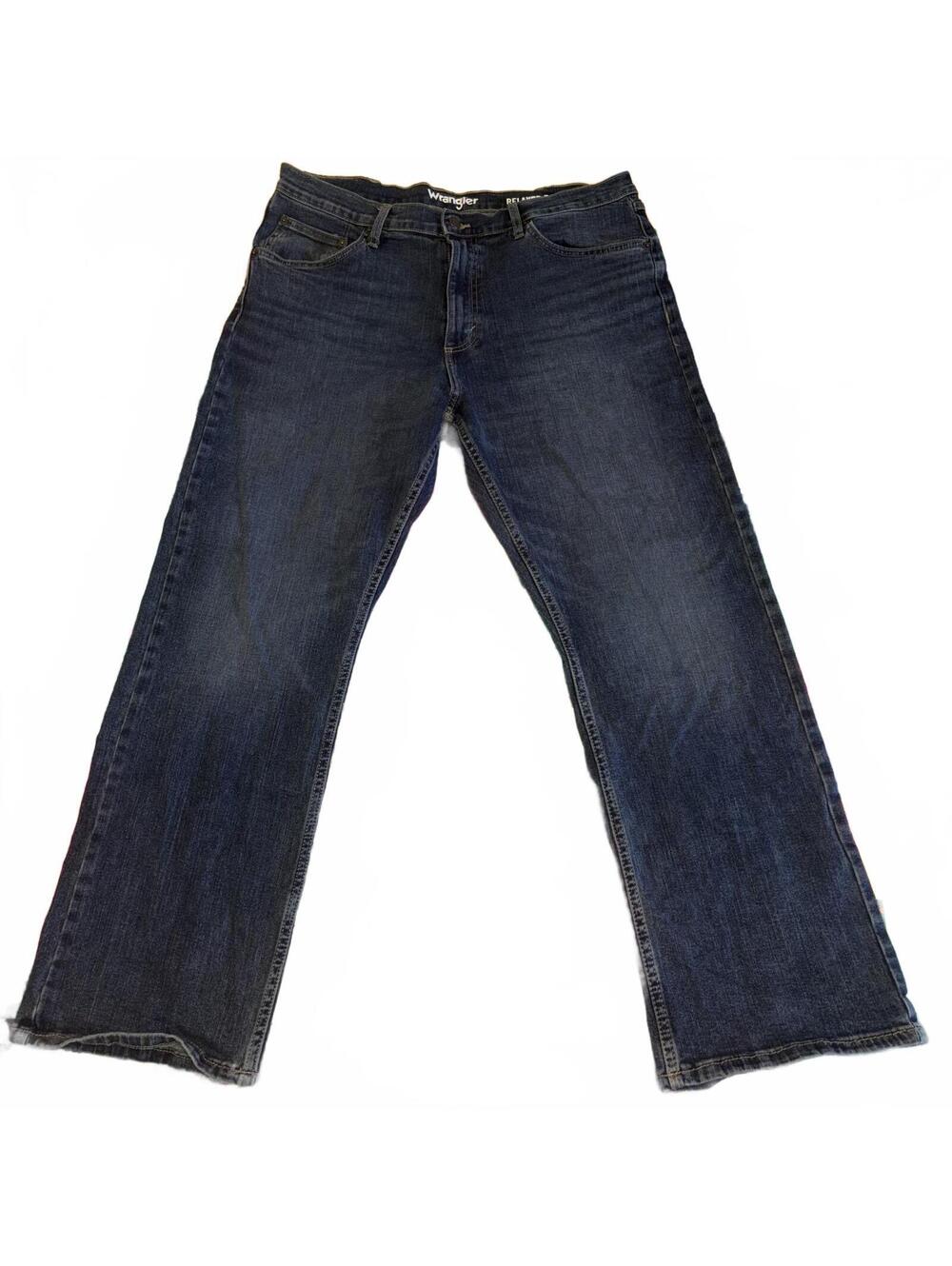 Wrangler Relaxed Boot Mens 36 x 30 Dark Wash Blue Denim Jeans Work or Casusl - Picture 1 of 9